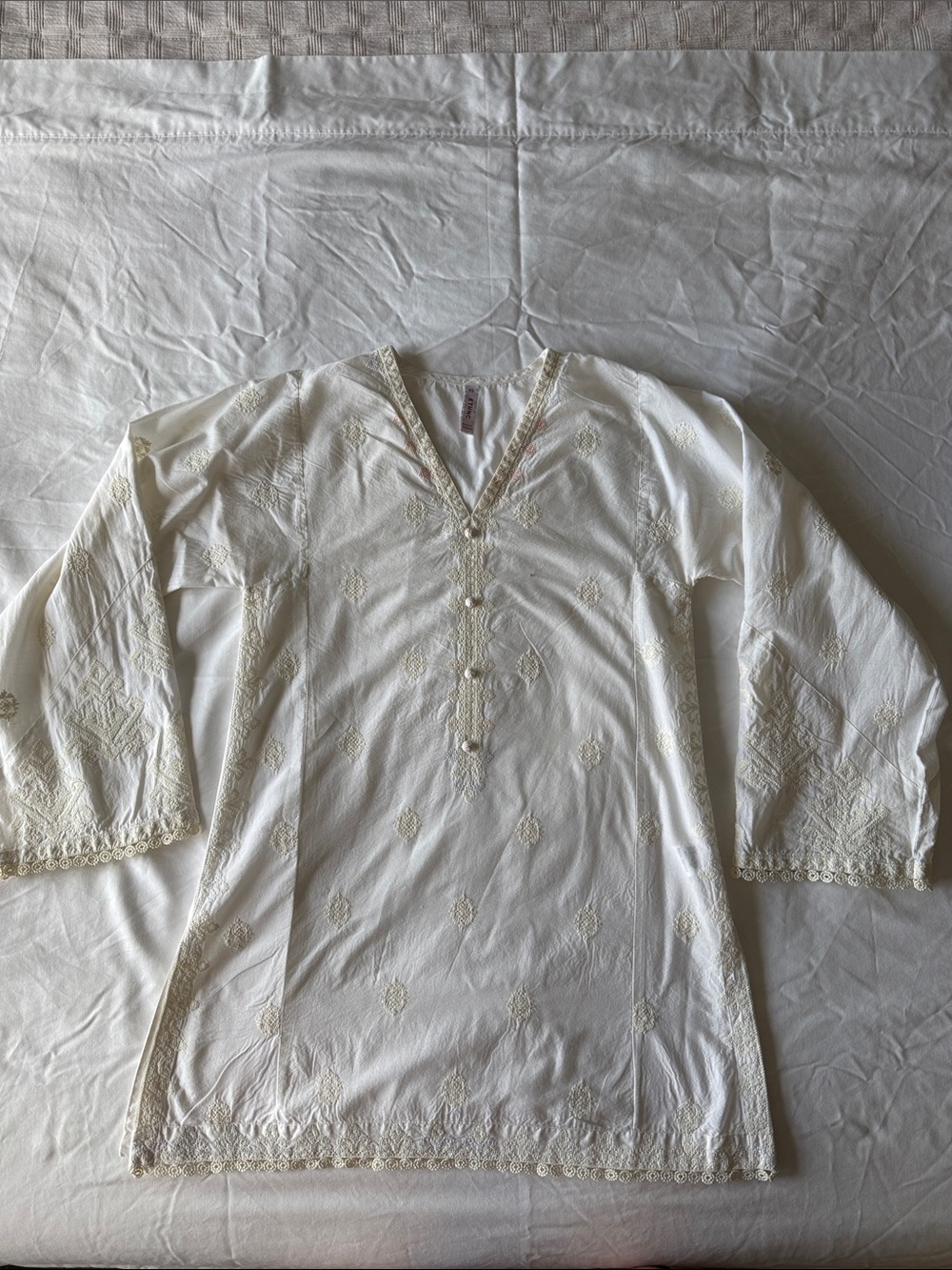 Authentic Kurti Embroidered V-Neck Cream Tunic